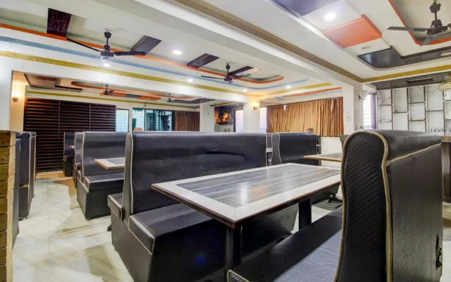 Collection O 82190 Hotel Krishna Lodge