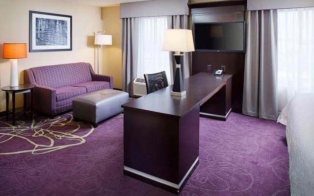Hampton Inn & Suites Lansing West