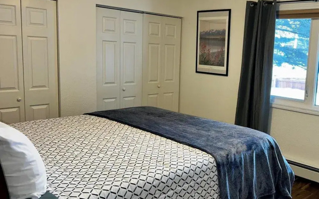 Southside 3bd 2bt apartment
