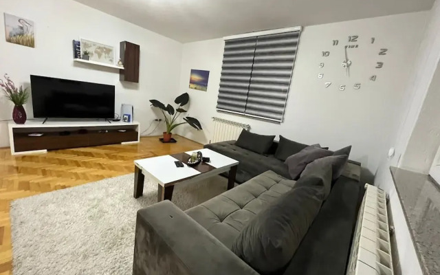 Charming 2-bed Apartment in Sarajevo
