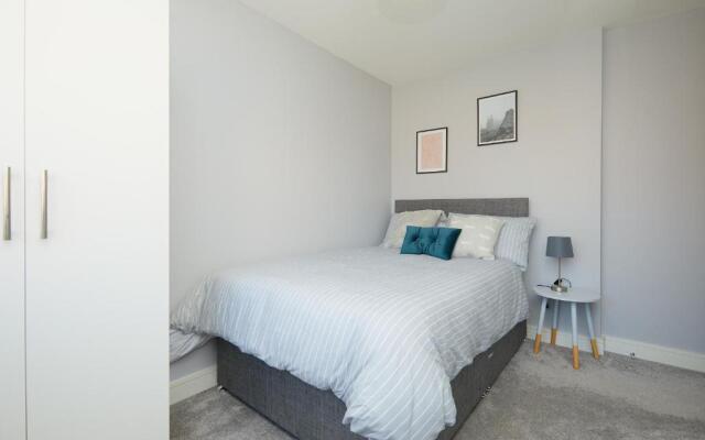 Royal Derby Hospital 3 bed Town House