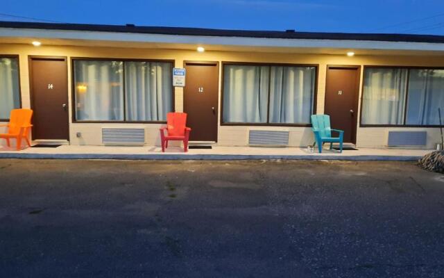 North Shore Wayside Inn