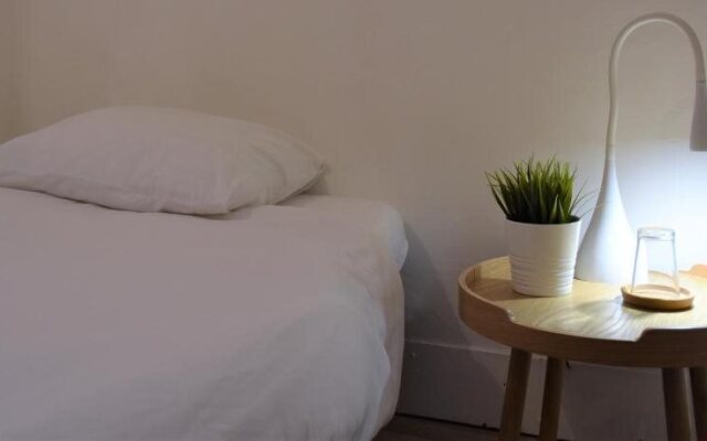 APT Slow City Hostel