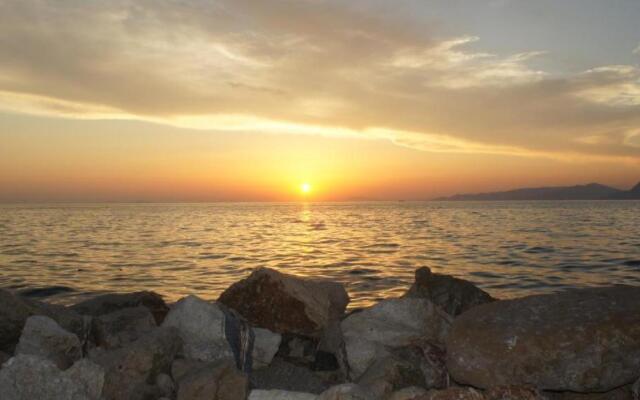 Patras Blue Suite