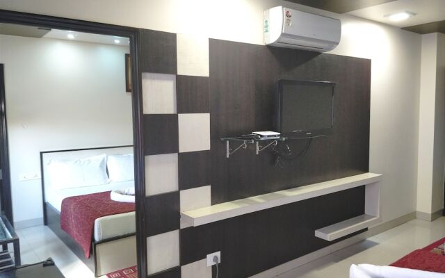 Hotel Jinendra Palace