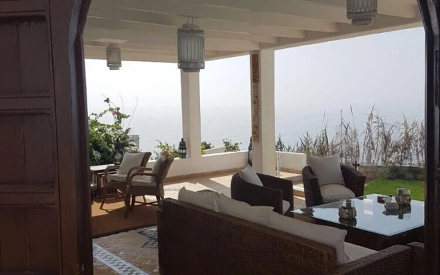 Villa  Amr
