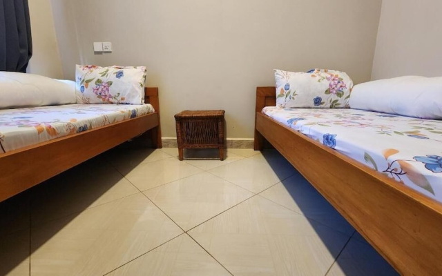Pembeni River House
