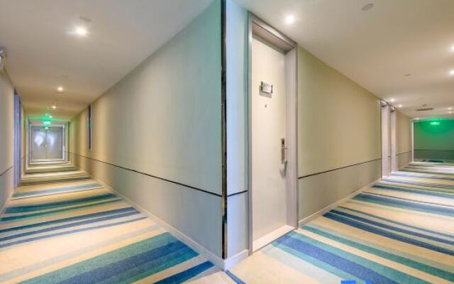 Homeinn Selected Hotel (Guangzhou Panyu Chimelong Xiatao Subway Station)