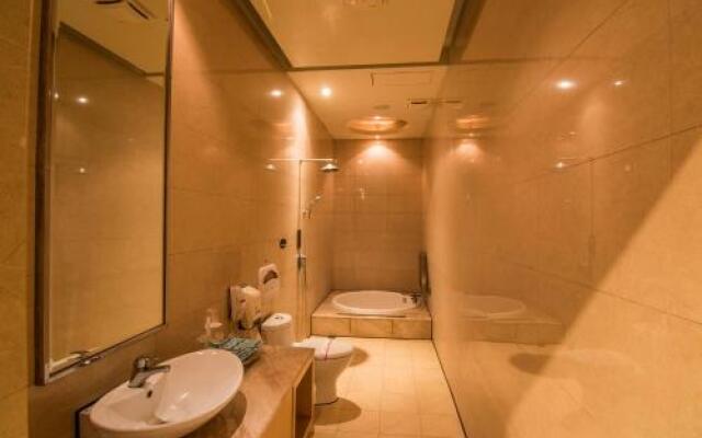 Gold Sand Motel