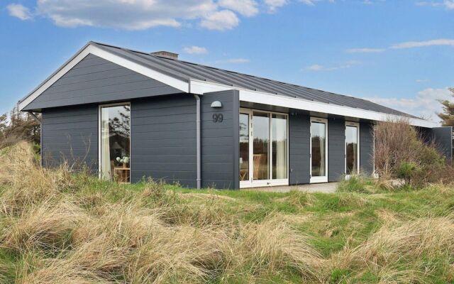Cozy Holiday Home in Lokken near Coast