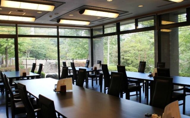 Sushi Auberge Gorasaryo