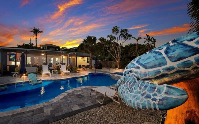 Bayside Bliss 3 Bedroom Home by RedAwning