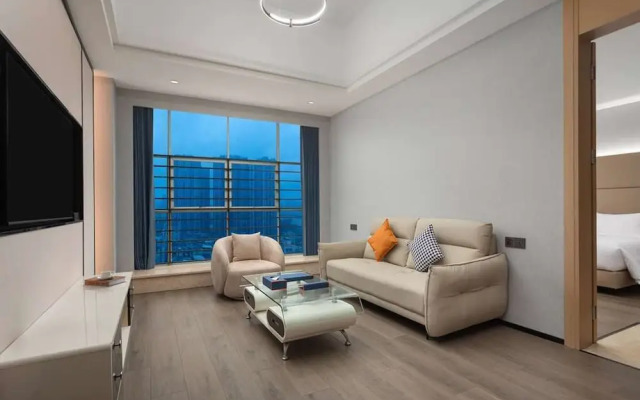 Days Hotel BY Wyndham Shenzhen Sanlian