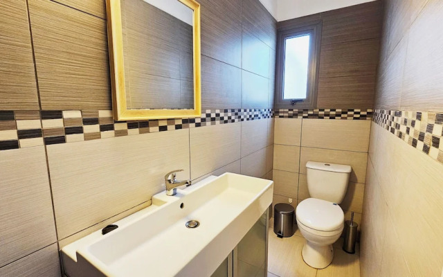 Phaedrus Living Ledras Residences 103