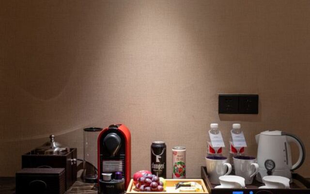 Chongqing Fuling Huajing Wenlan Hotel