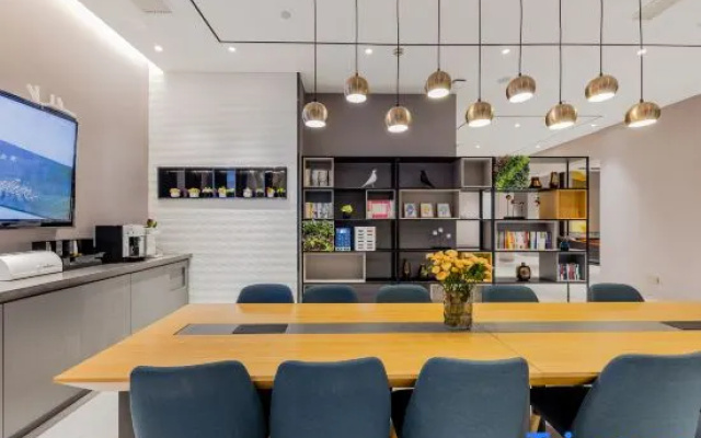 Home Inn Selected (Hangzhou Zhejiang University Huajiachi Branch