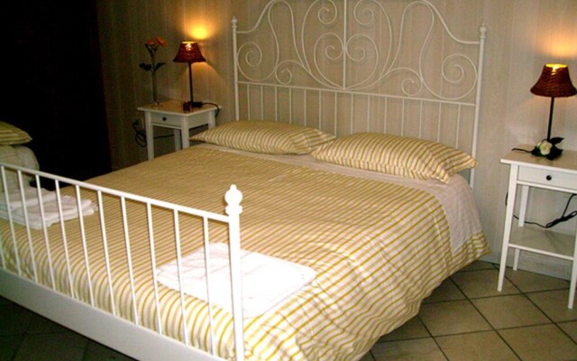 Bed & Breakfast Villa Mena