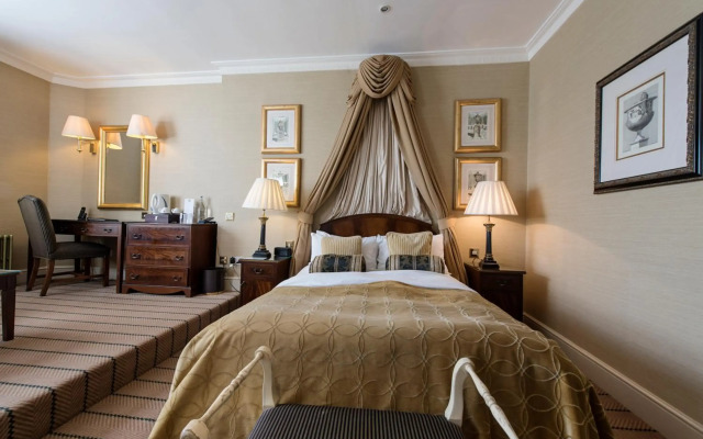 Colonnade Hotel London