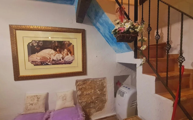 Charming Apartment With Beautiful Views in old Town of Cuenca