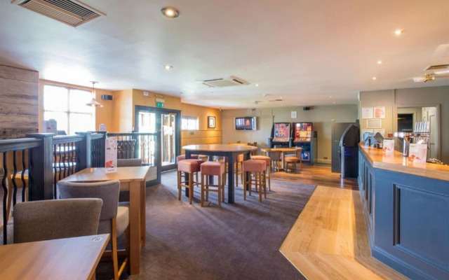 Premier Inn Swindon West (M4, J16)