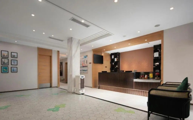 Jinjiang Metropolo Haikou East High Speed Railway Station Normal University – Lobby – Haikou