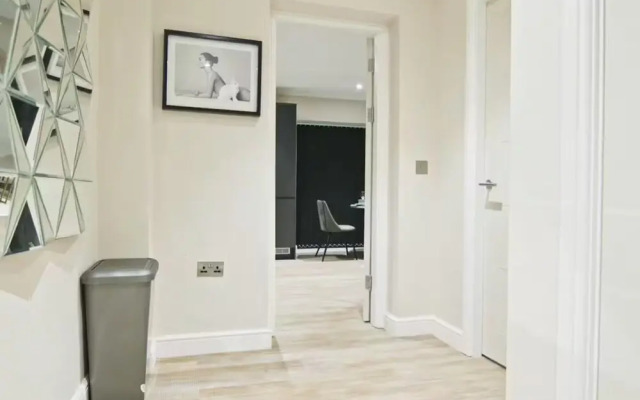 Leeds City Center - 1 Bed - Baby Friendly