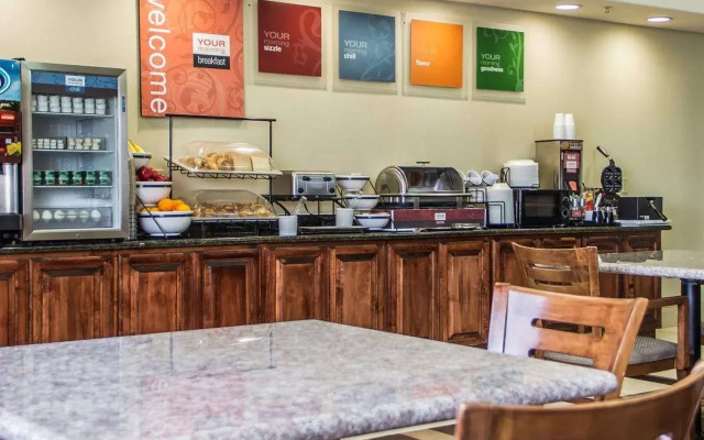 Comfort Inn & Suites Perry I-35