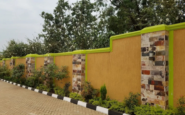 Sibyangu Standard Hotel