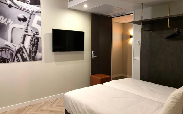 Hotel New Kit