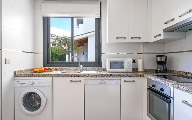 Ground Floor Terrace Apartment in Alamar Ref 31