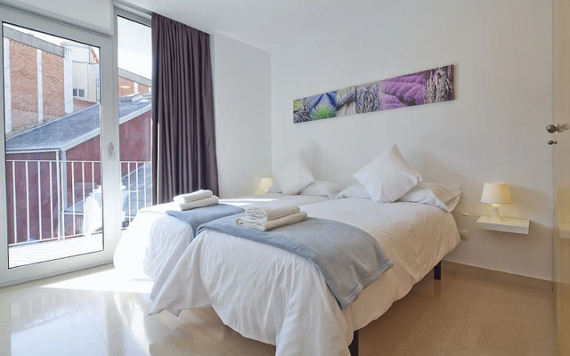 Charmsuites Paralel Apartments
