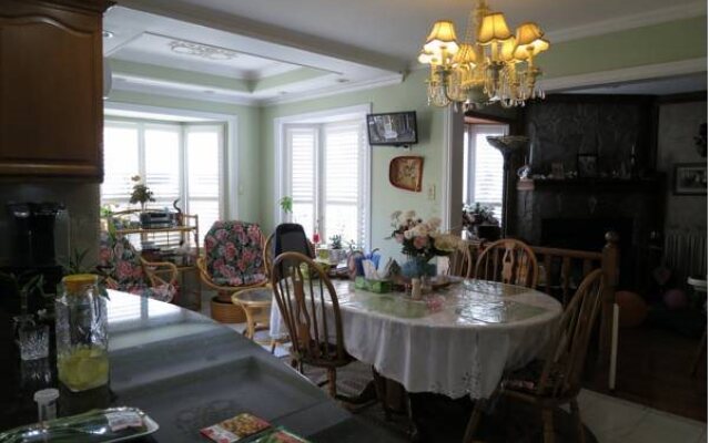 All Seasons Bed & Breakfast