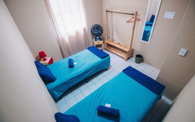 Reef Hostel & Pousada