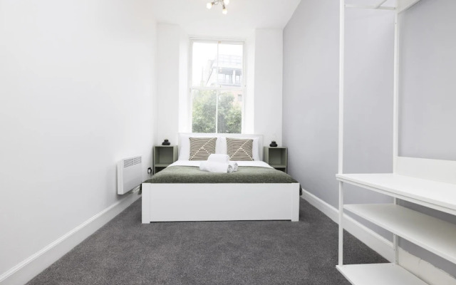 JOIVY Glamorous1-Bed Flat Overlooking Grassmarket