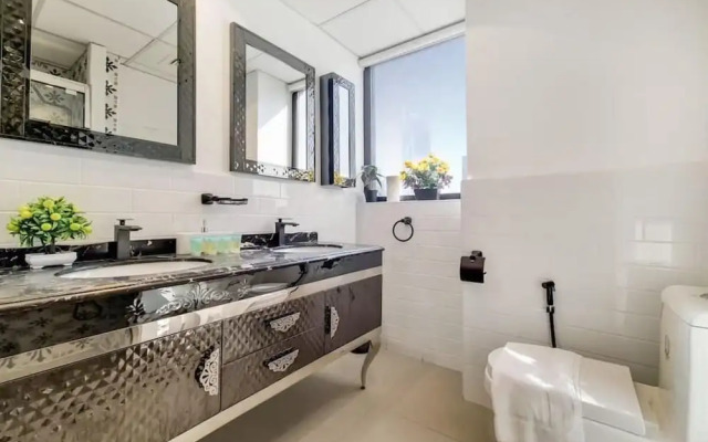 Large 4 Bedroom Sea View Jbr