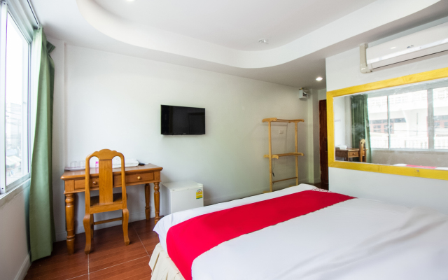 OYO 410 Diamond Boutique Hostel