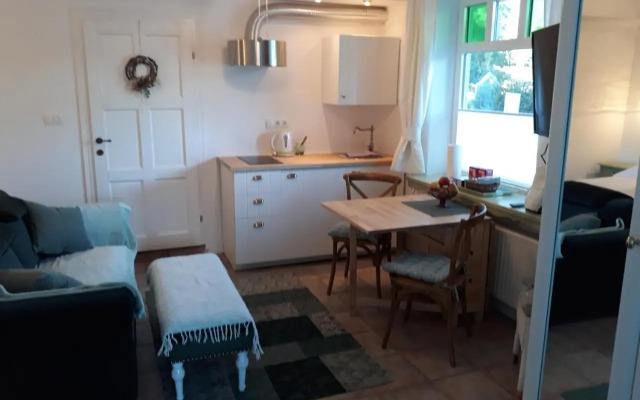 Pletna Lake View Apartment (Ground Floor)