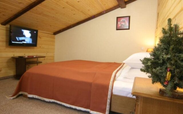 Hotel Plus