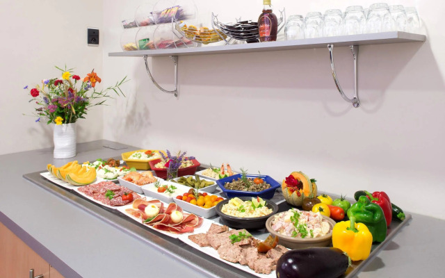 Logis Hotel De Paris