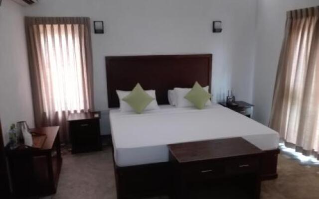 14th Century Resort
