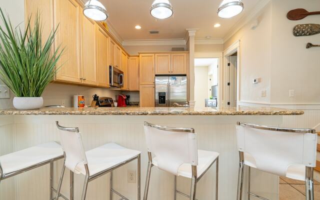 Sandestin Bungalo 46: Golf Cart, Pool, Beach