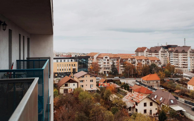 City view apartment with FREE parking