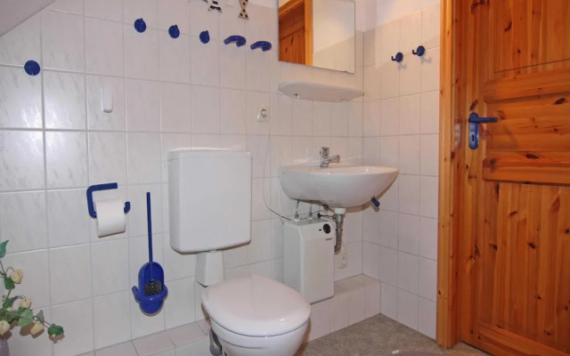 Wohnung in Wenkendorf mit Garten