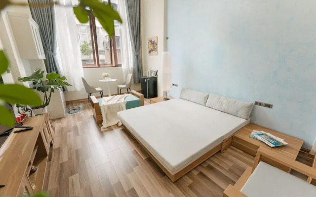Tamundi Homestay Train street view