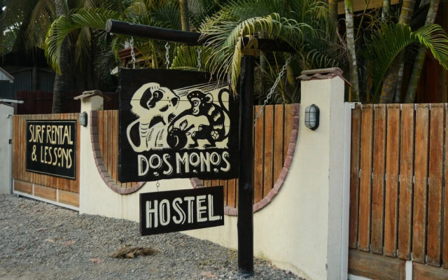 Hostel Dos Monos