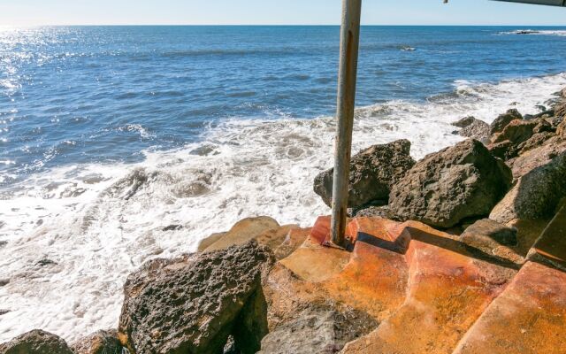 Beachfront Malibu Paradise Home Home