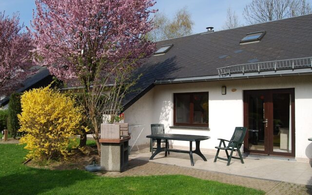 Tidy Holiday Home With Fire Place Close to Malmédy