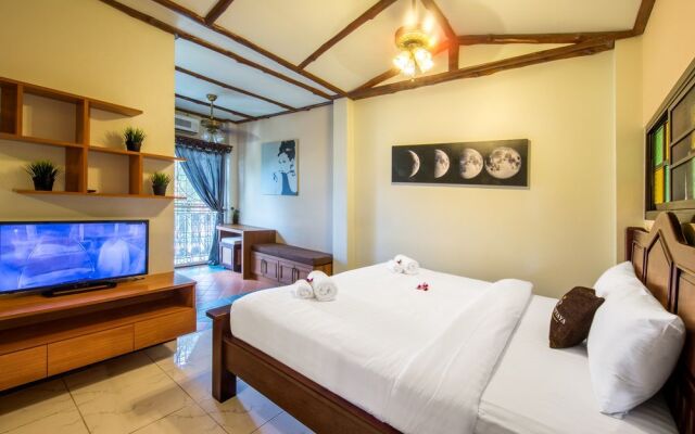Grand Party Pool Villa by All Villas Pattaya