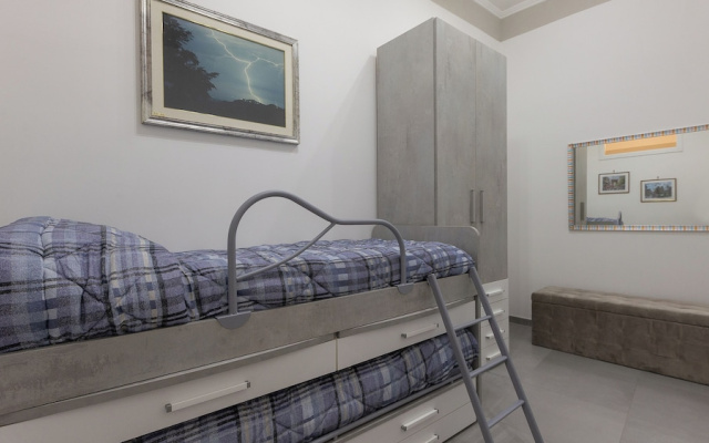Rental in Rome Gregoriana Apartment