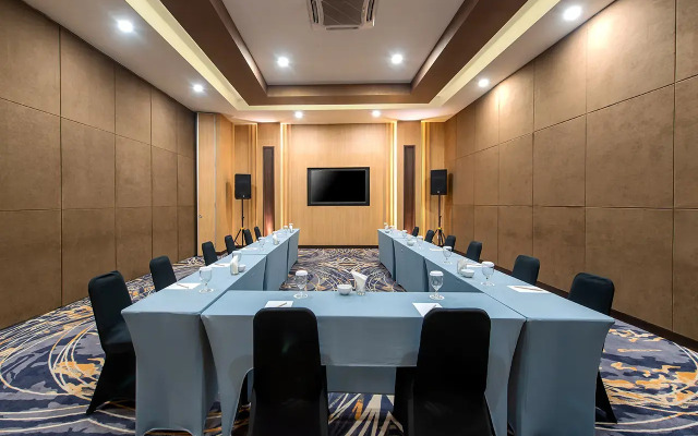 Oakwood Hotel & Apartments Taman Mini Jakarta